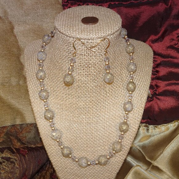 Handmade necklace/earring set in subtle smokey mauve with gold accents - Picture 1 of 9